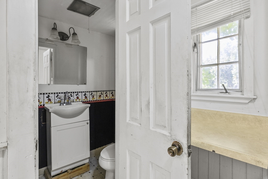 33 Congress St Property Photo 12
