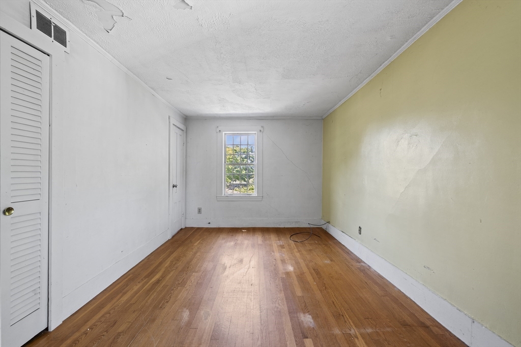 33 Congress St Property Photo 13