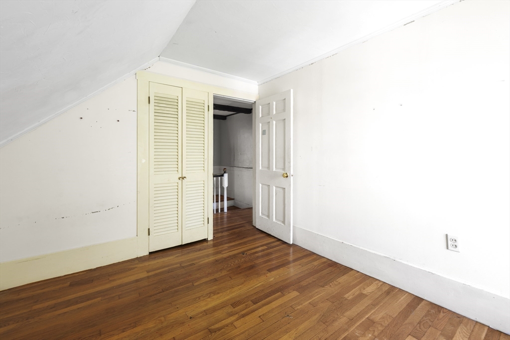 33 Congress St Property Photo 14