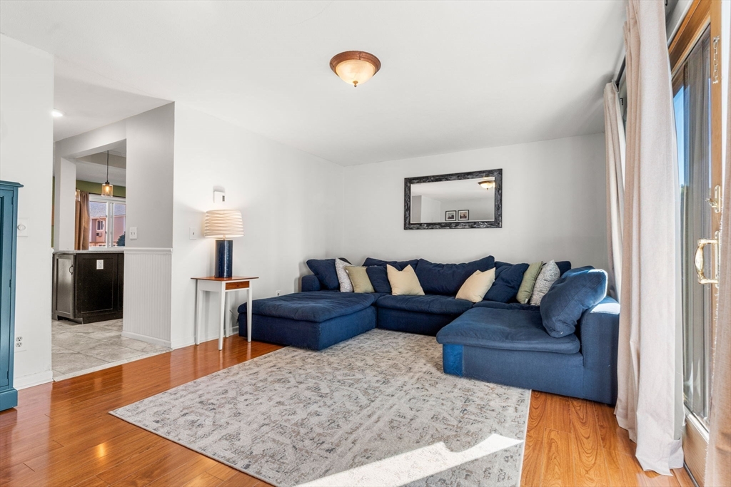 30 Glen Devin St. # 30 Property Photo 11