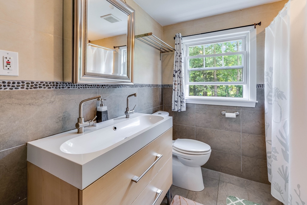 270 High Street Property Photo 11