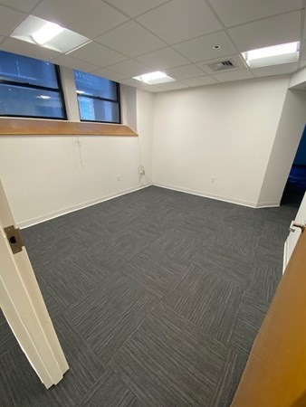 88 Broad St Bsmt Property Photo 6