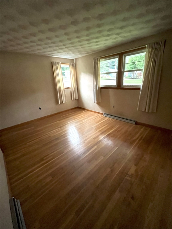 61 Hovey St Property Photo 7
