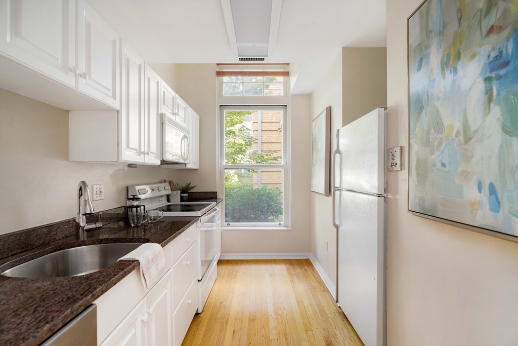 65 Glen Road # H3 Property Photo 9