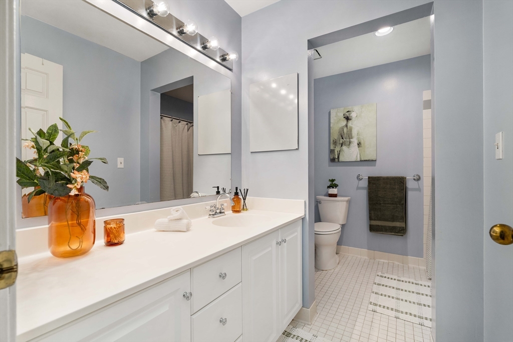 65 Glen Road # H3 Property Photo 13