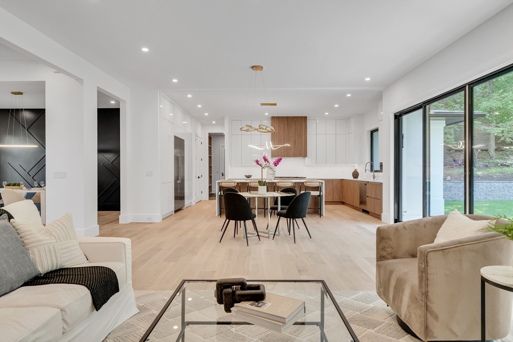 8 Winston Road Property Photo 13