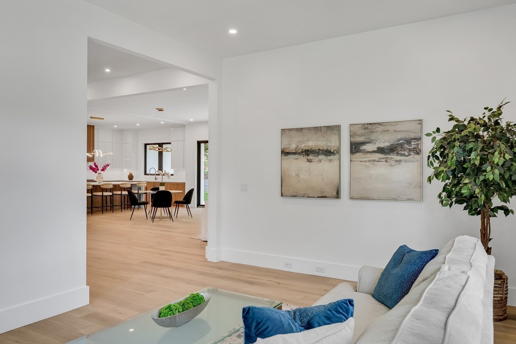 8 Winston Road Property Photo 21