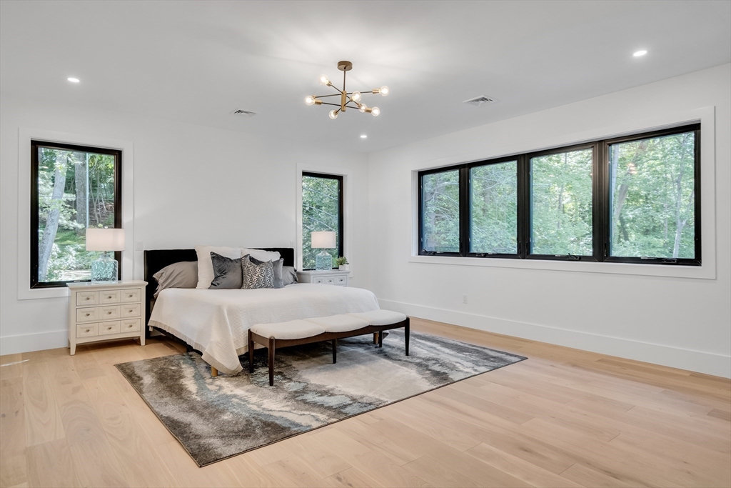 8 Winston Road Property Photo 23
