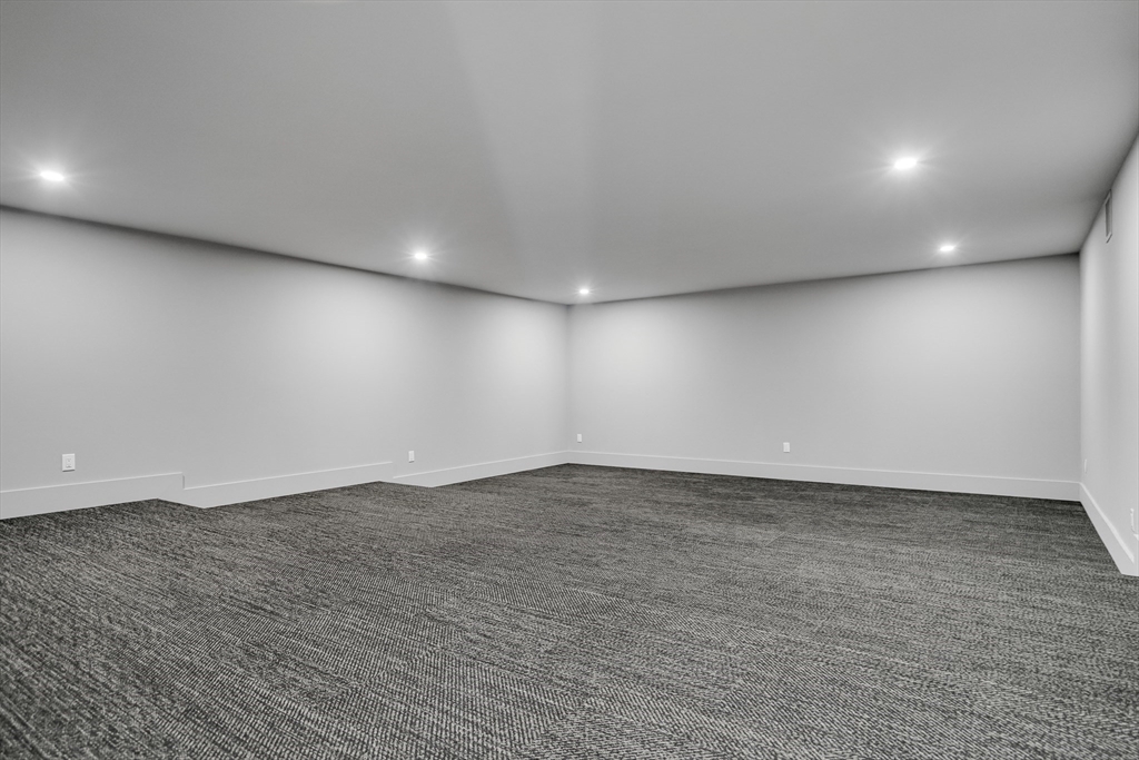 8 Winston Road Property Photo 35