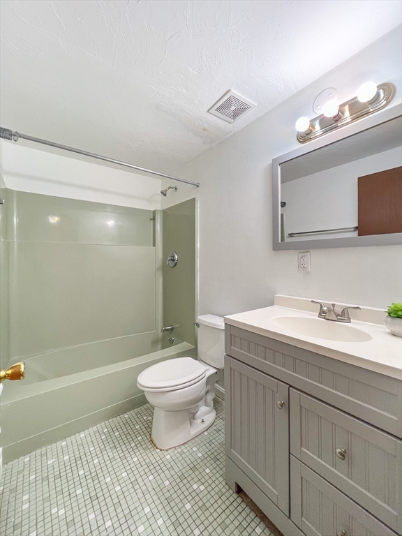 53 Swanson Ct # 11c Property Photo 15
