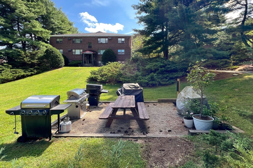 53 Swanson Ct # 11c Property Photo 20