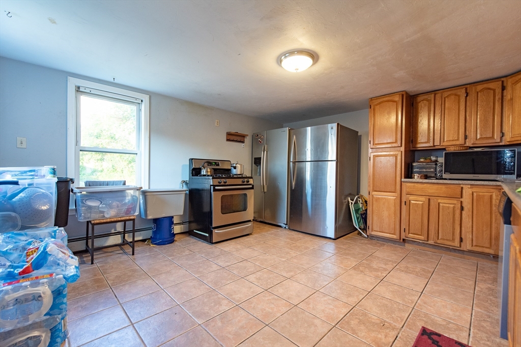 408 Cumberland Hill Rd Property Photo 15