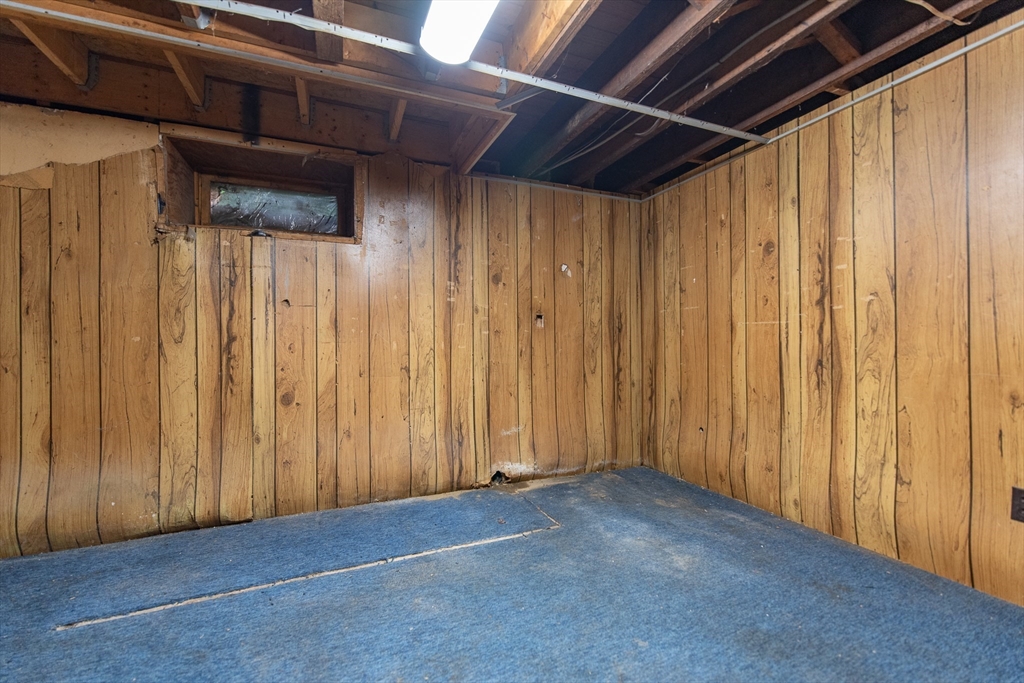 408 Cumberland Hill Rd Property Photo 17