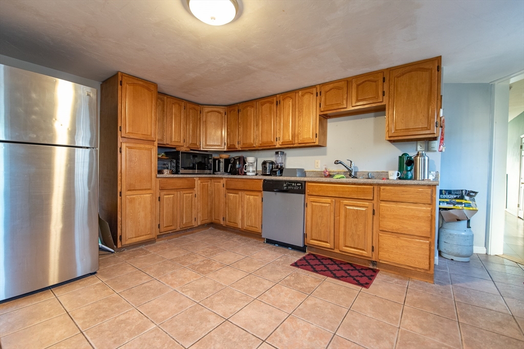 408 Cumberland Hill Rd Property Photo 18