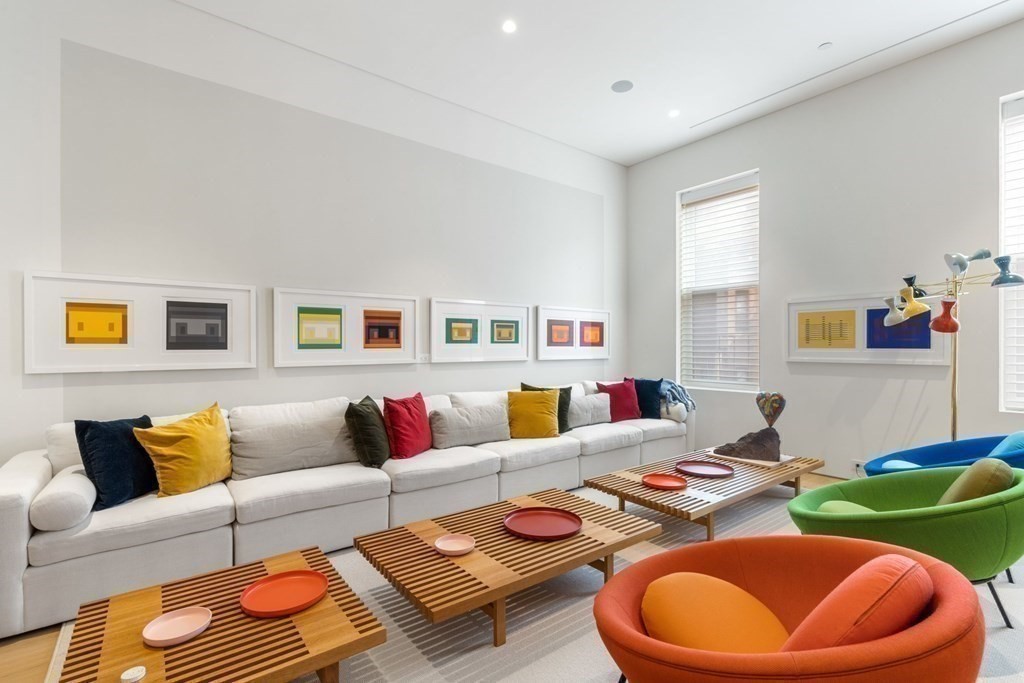 126 Marlborough St Property Photo 13