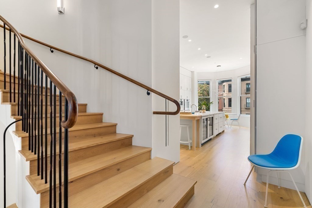 126 Marlborough St Property Photo 14
