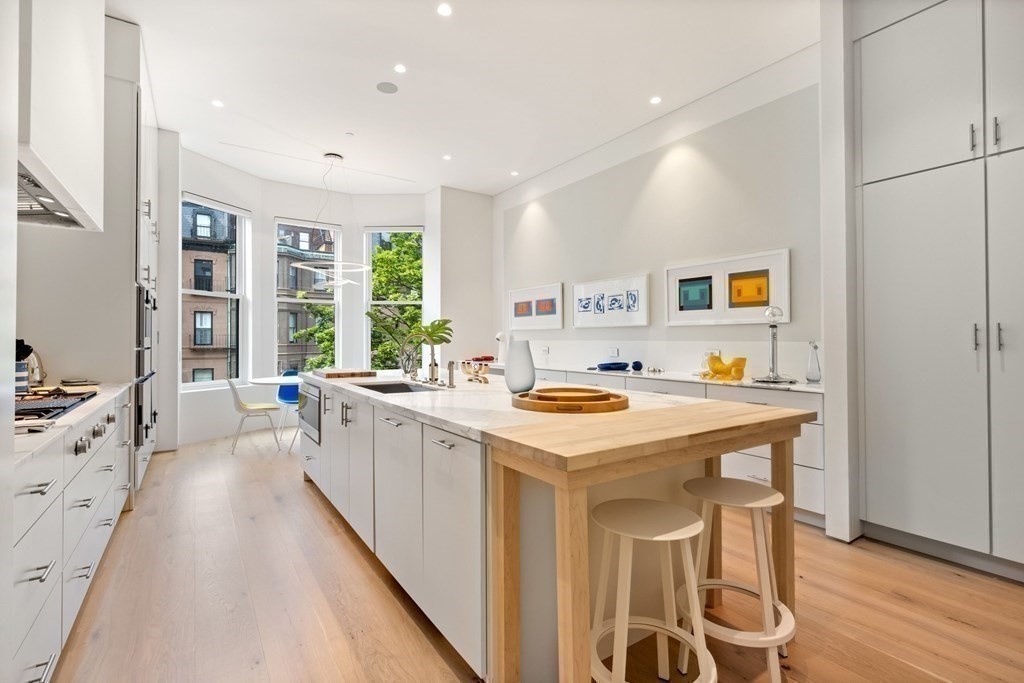 126 Marlborough St Property Photo 17