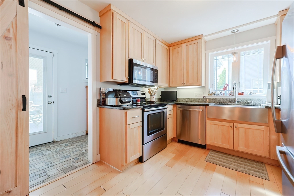 20 Austin Street Property Photo 12