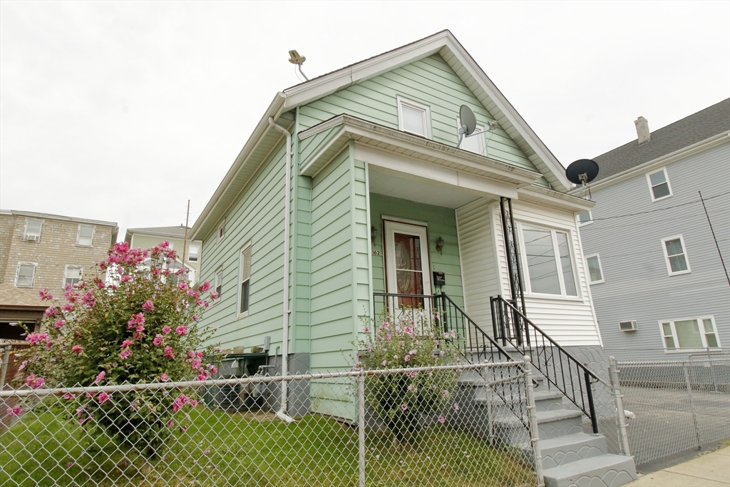 162 Jencks St. Property Photo 1