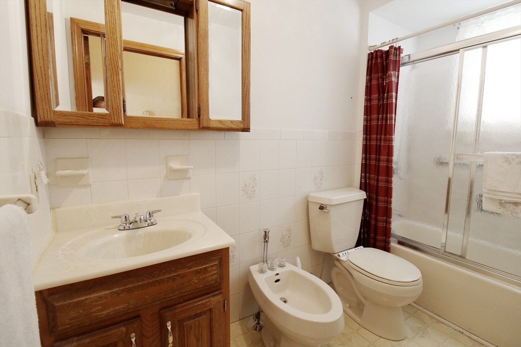 162 Jencks St. Property Photo 13