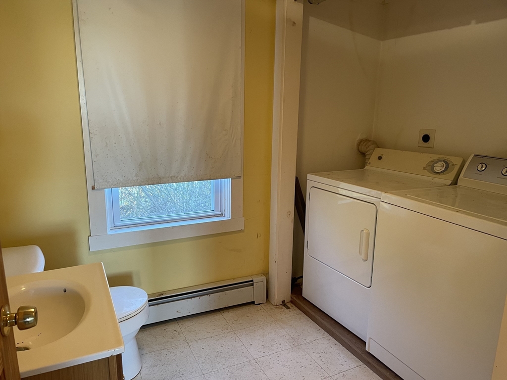 90 Marsh Rd Property Photo 20