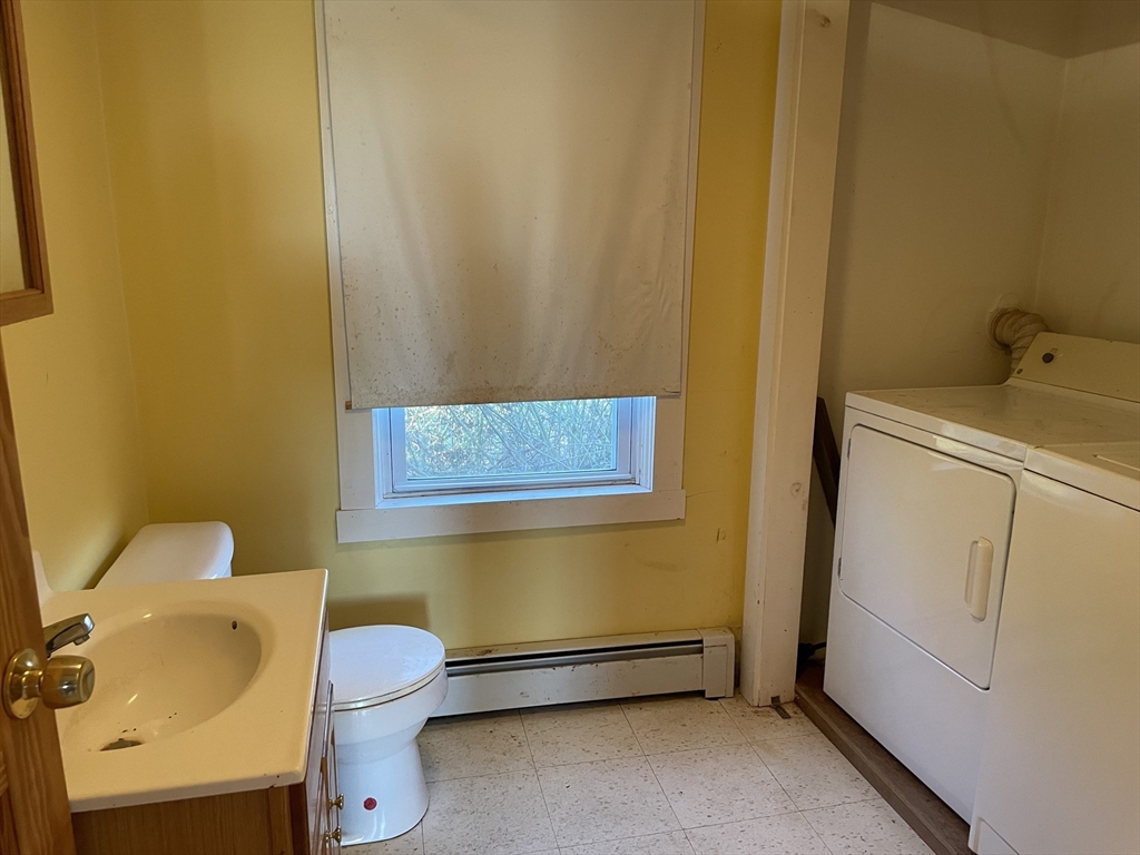 90 Marsh Rd Property Photo 21