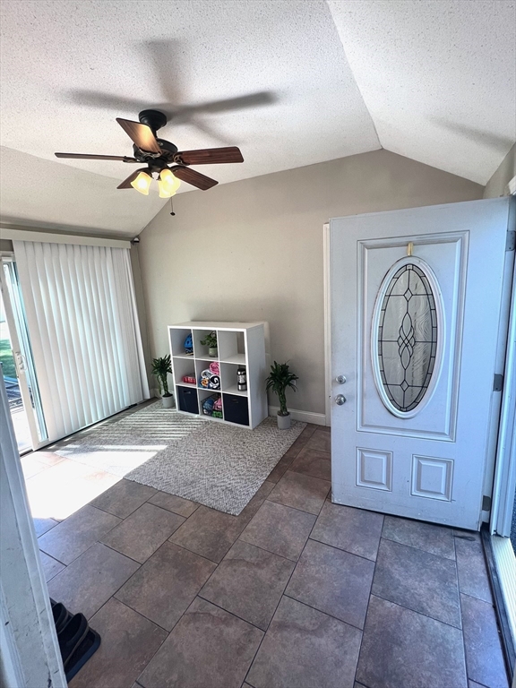 505 Converse St Property Photo 5