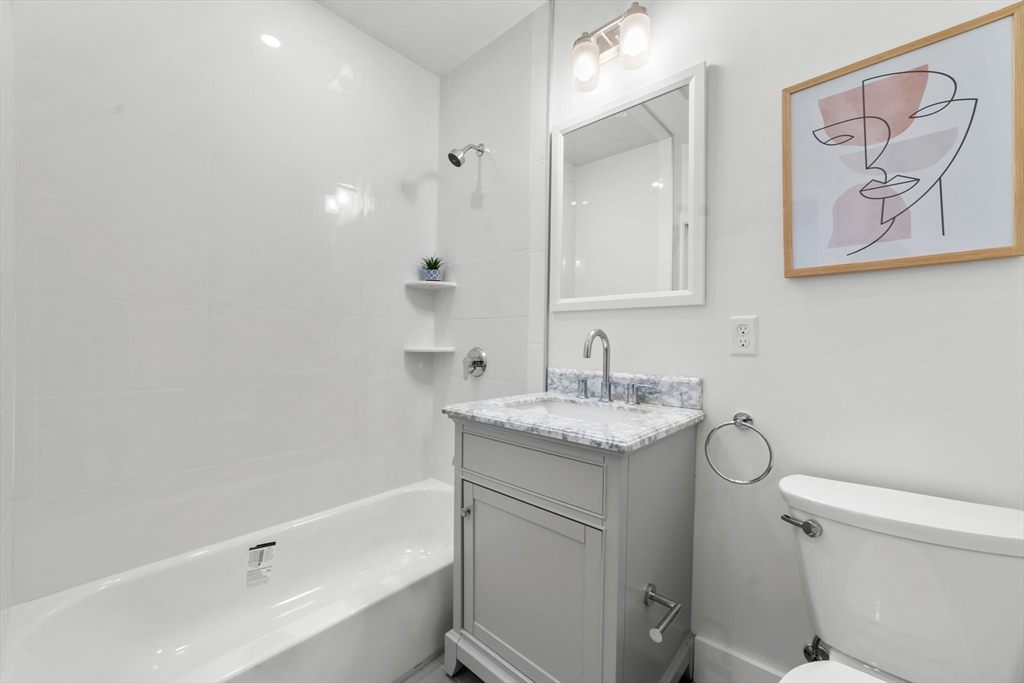222 Columbia # 1 Property Photo 18