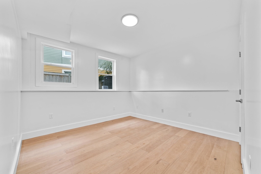 222 Columbia # 1 Property Photo 19