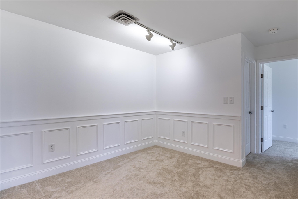 600 Brookside Drive # M Property Photo 6