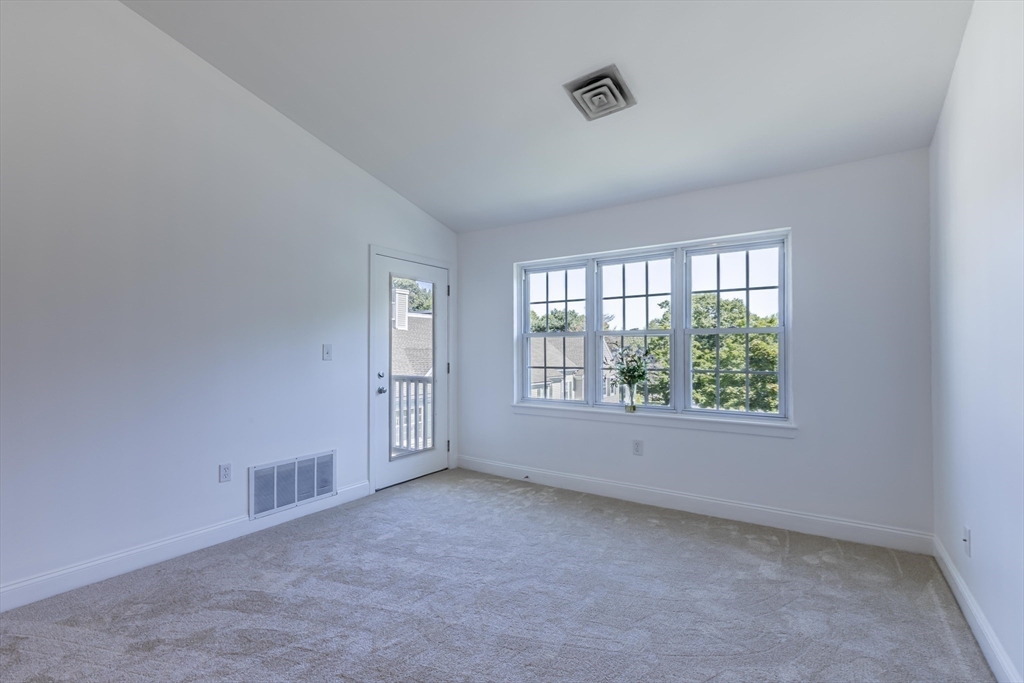 600 Brookside Drive # M Property Photo 8