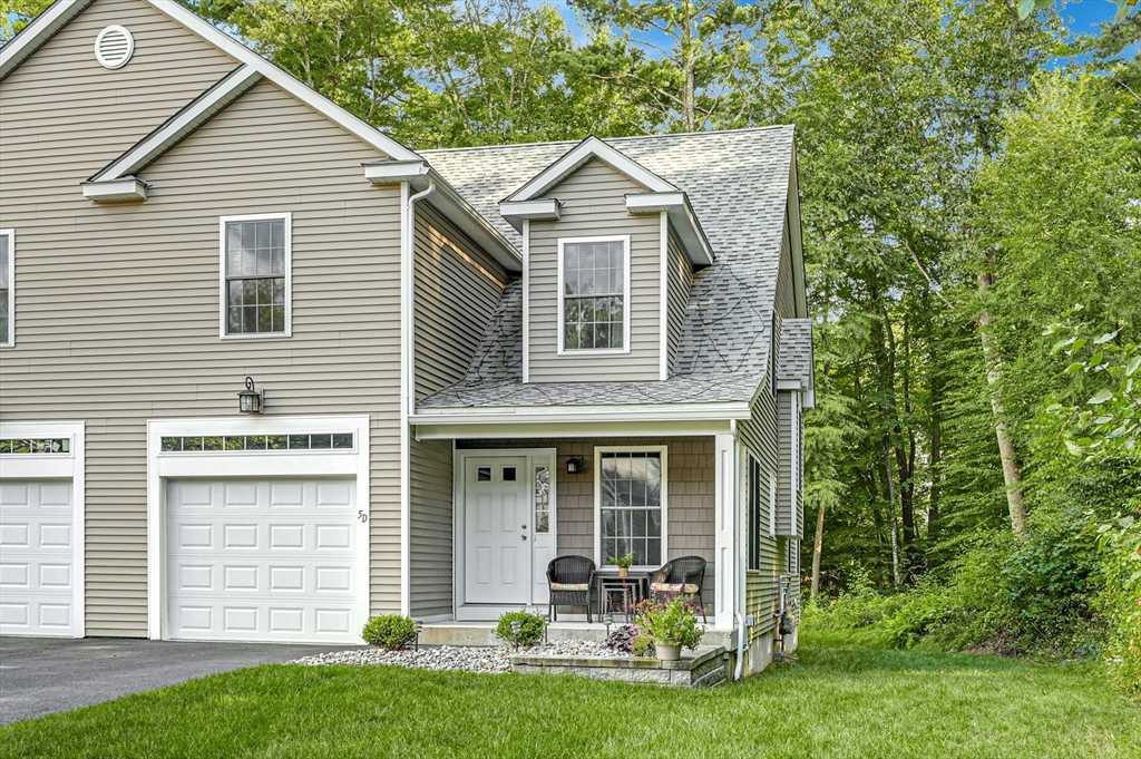 5 Peter St # D Property Photo 4