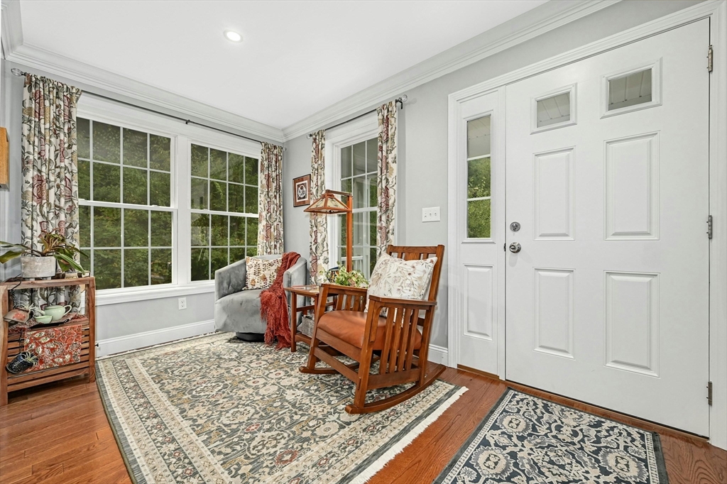 5 Peter St # D Property Photo 6