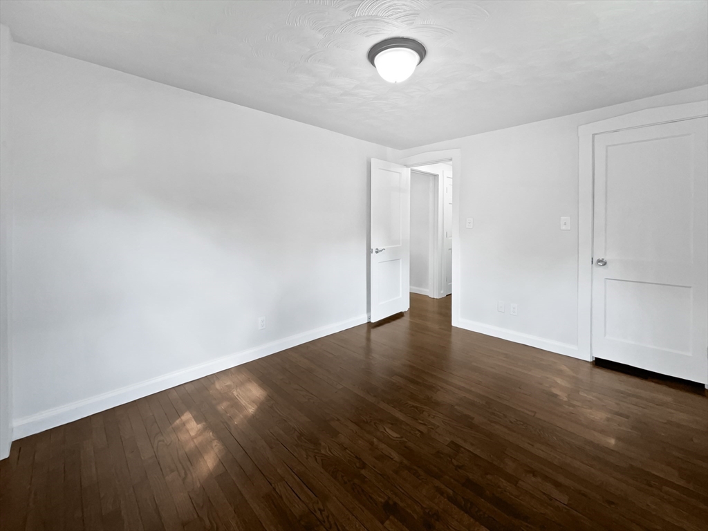 444 Lowell St Property Photo 11