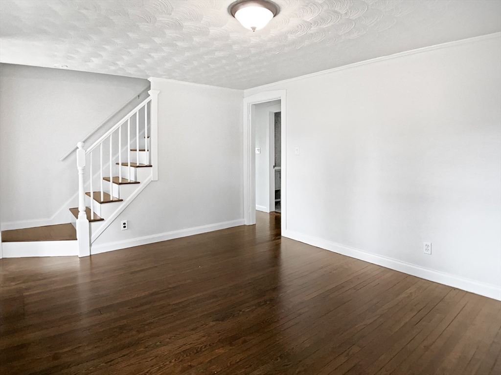 444 Lowell St Property Photo 15