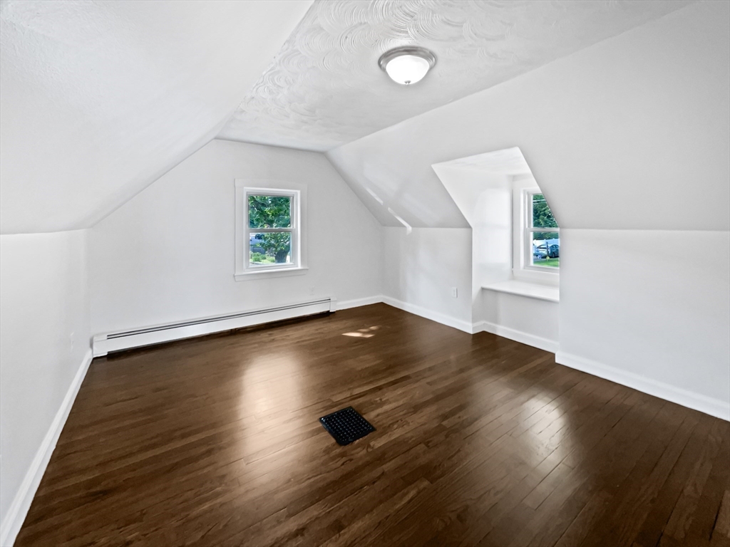 444 Lowell St Property Photo 20