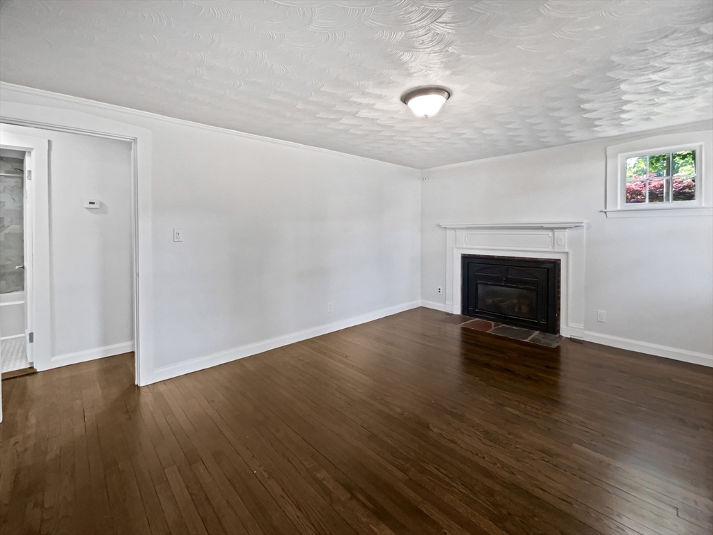 444 Lowell St Property Photo 22