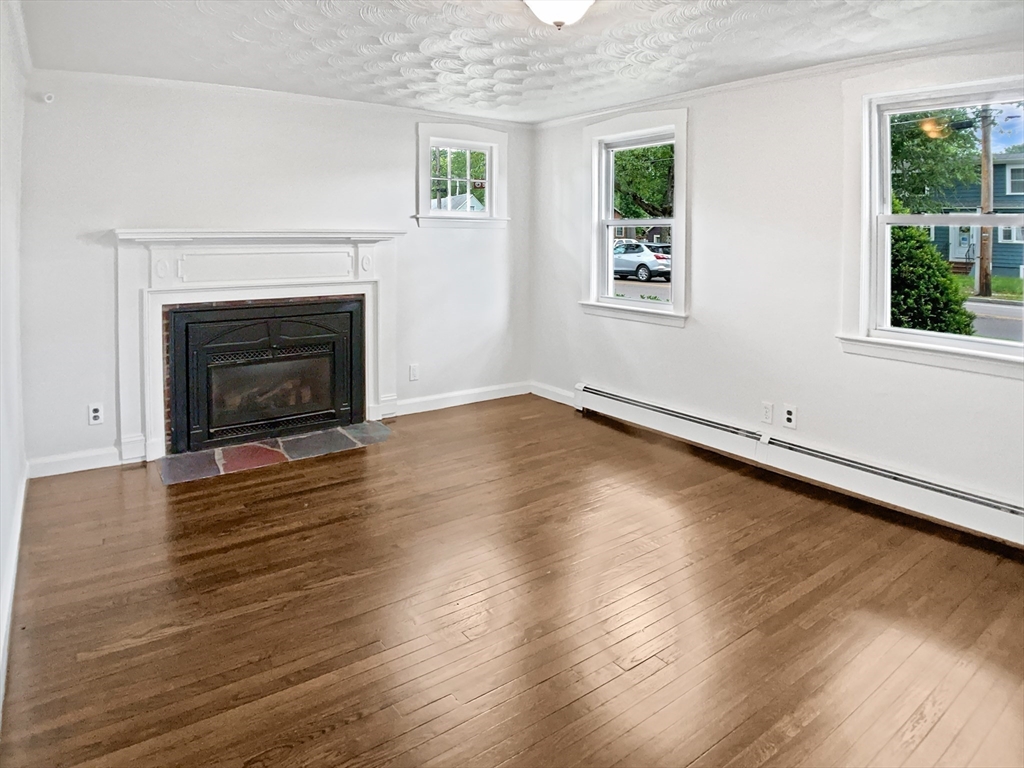 444 Lowell St Property Photo 26