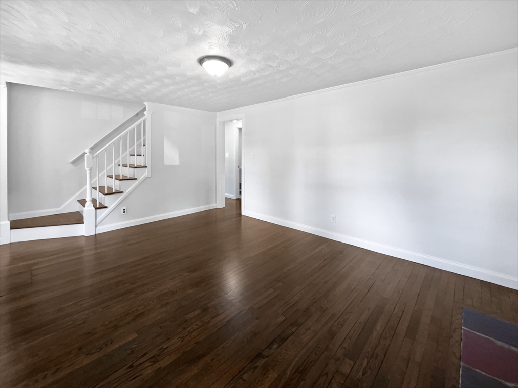 444 Lowell St Property Photo 29
