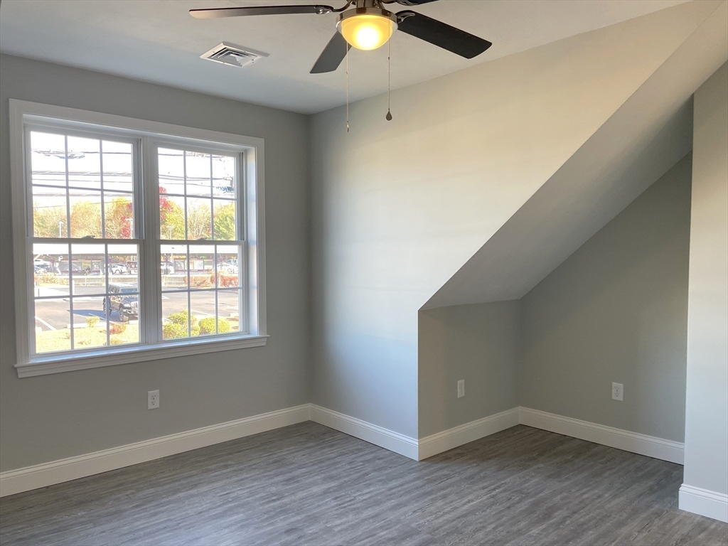 1139 Main Street # 2 Property Photo 18