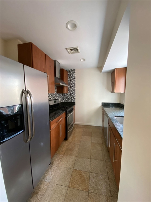 22 Chestnut St # 22 Property Photo 5
