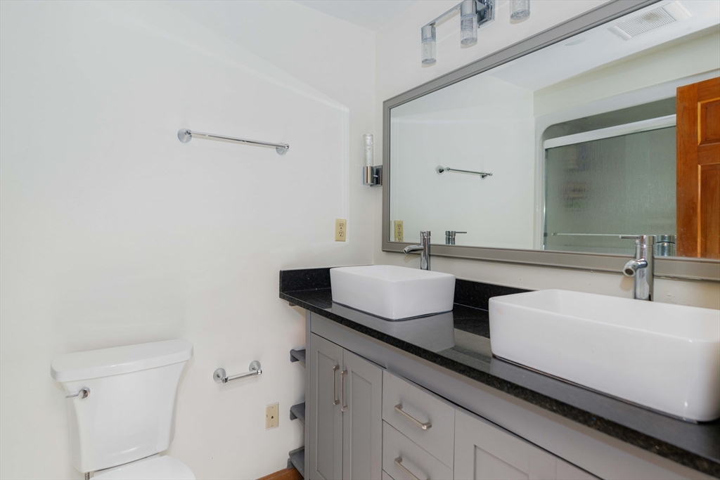 74 Tisdale Dr # 74 Property Photo 11