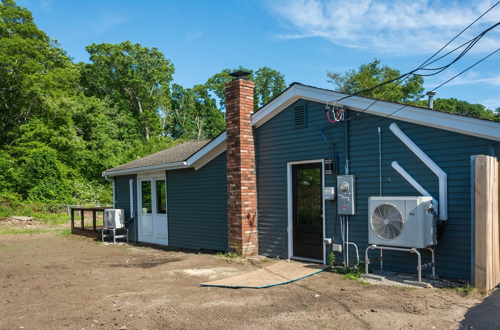 36 Robert St Property Photo 4