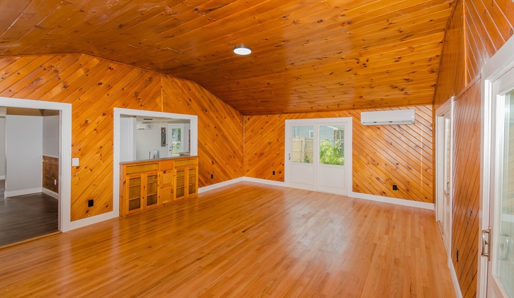 36 Robert St Property Photo 20
