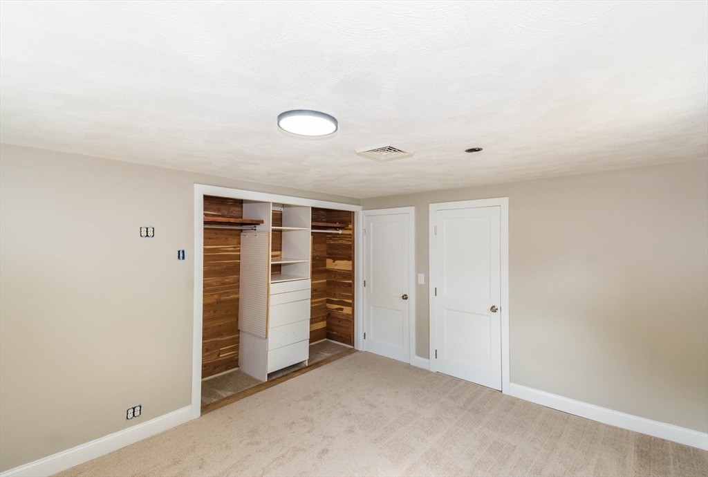 36 Robert St Property Photo 29