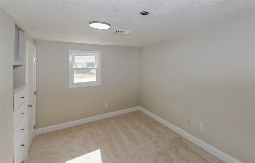 36 Robert St Property Photo 35