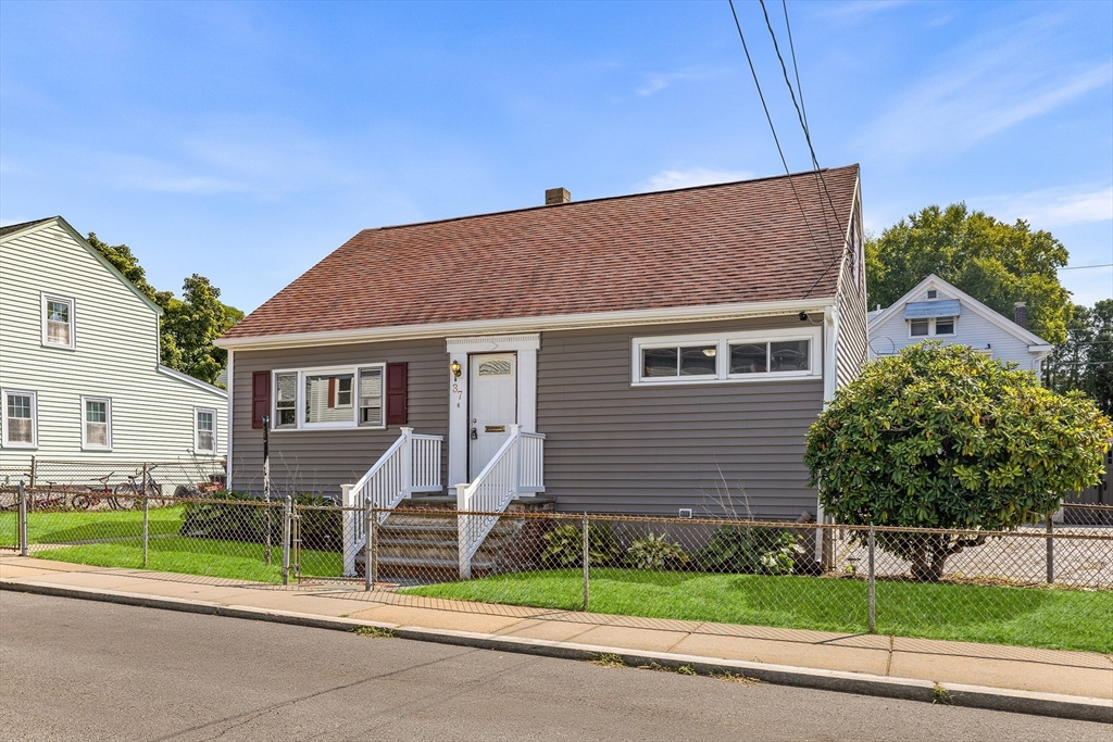 37 Halliday St Property Photo 2