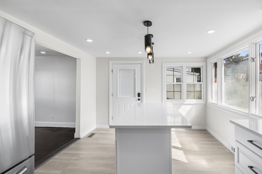37 Halliday St Property Photo 5