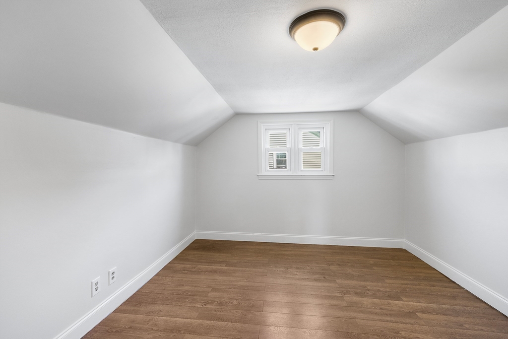 37 Halliday St Property Photo 14
