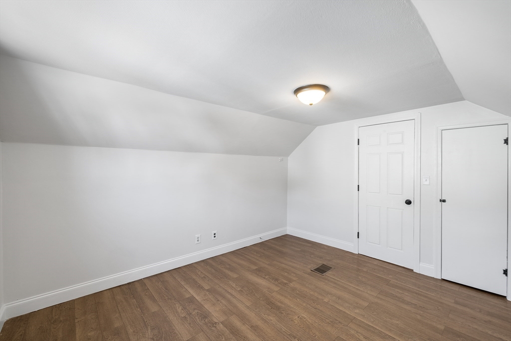 37 Halliday St Property Photo 17